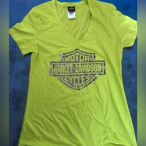 Harley-Davidson Neon Green V-Neck Tee Size M Brand New NWT Bold Biker T-Shirt